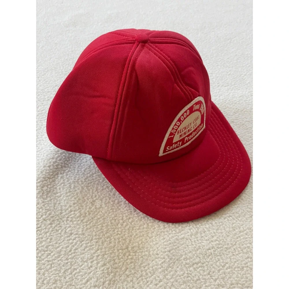 Cardinal Mens S/M‎ Trucker Hat Red Beckley WV Coal Mining 1980 Safety Production